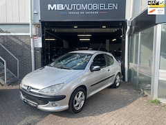 Peugeot 206 - 1.6-16V XS Premium/Apk/Grijs/3 Deurs/Nap/Leder interieur