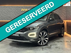 Volkswagen T-Roc - 1.5 TSI R-Line|PANO|KEYLESS|CAM|IQ|SFEERV