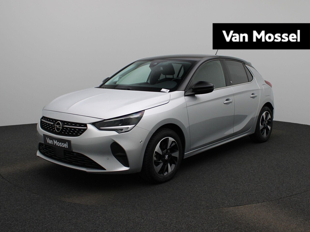 Opel Corsa-e - Elegance 50 kWh | AUTOMAAT | NAVI | PARKCAM | CLIMATE | DAK ZWART | 19 DKM | - AutoWereld.nl