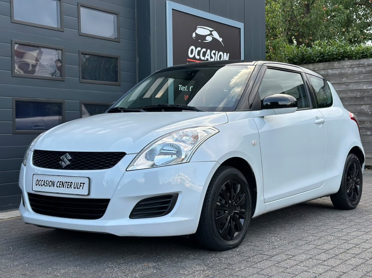 Suzuki Swift - EDITION BLACK AND WHITE / AIRCO / EL PAKKET ... - AutoWereld.nl