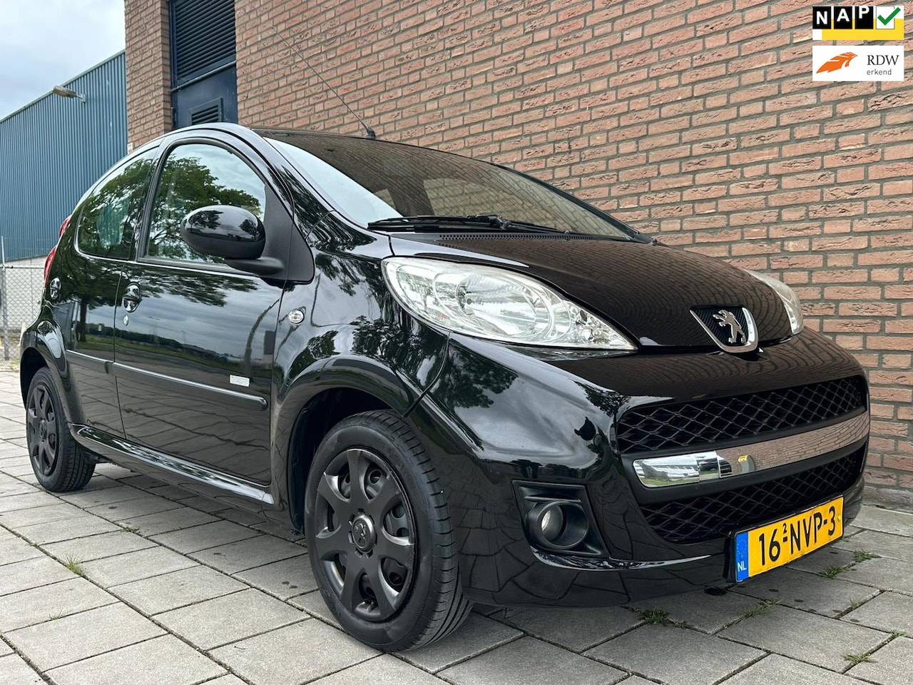 Peugeot 107 - 1.0-12V Millesim 200 1.0-12V Millesim 200 - AutoWereld.nl