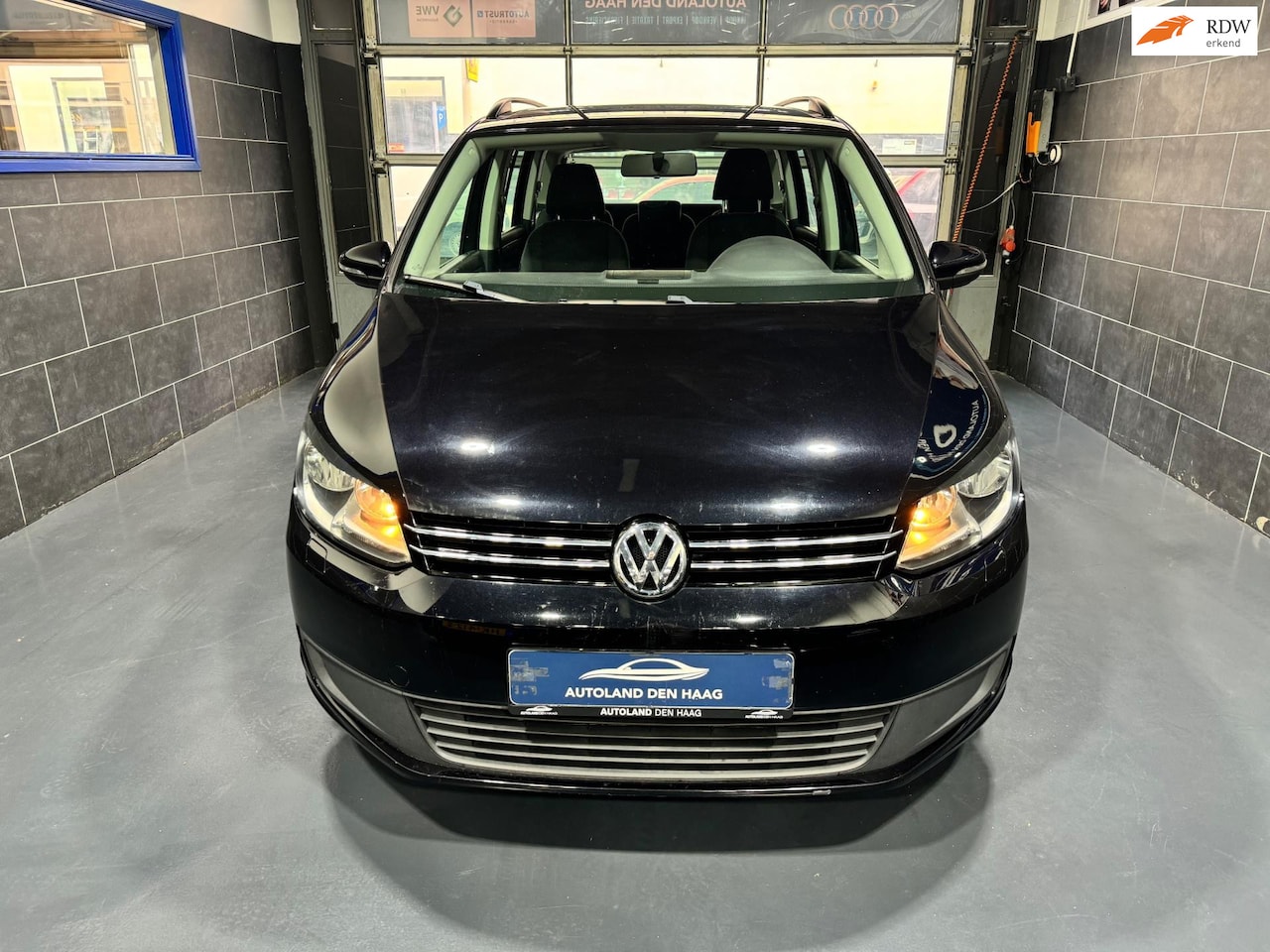Volkswagen Touran - 1.2 TSI - 7P - Stoelverwarming - Airco - AUX - Elektr Ramen & Spiegels - Nw. APK - AutoWereld.nl