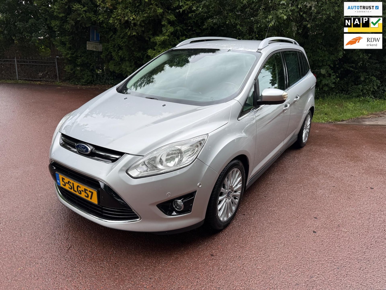 Ford Grand C-Max - 1.0 Titanium / Airco / Camera / NAP / Apk / pdc / - AutoWereld.nl