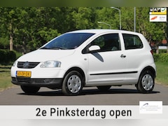 Volkswagen Fox - 1.2 Trendline / Airco / Elektrische ramen / Centrale deurvergrendeling / Stuurbekrachtigin