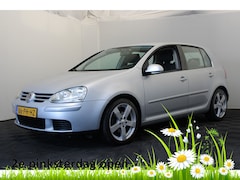 Volkswagen Golf - 1.6 FSI Sportline |Cruise|Trekhaak| *Pinksteren Geopend