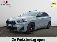 BMW X2 - XDrive25e 220PK High Exec M-PAKKET |Nardo Grey|Black Edition Kuipstoelen |Pano|Plug-in Hyb