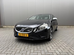 Volvo V60 - 1.6 T3 R-Design