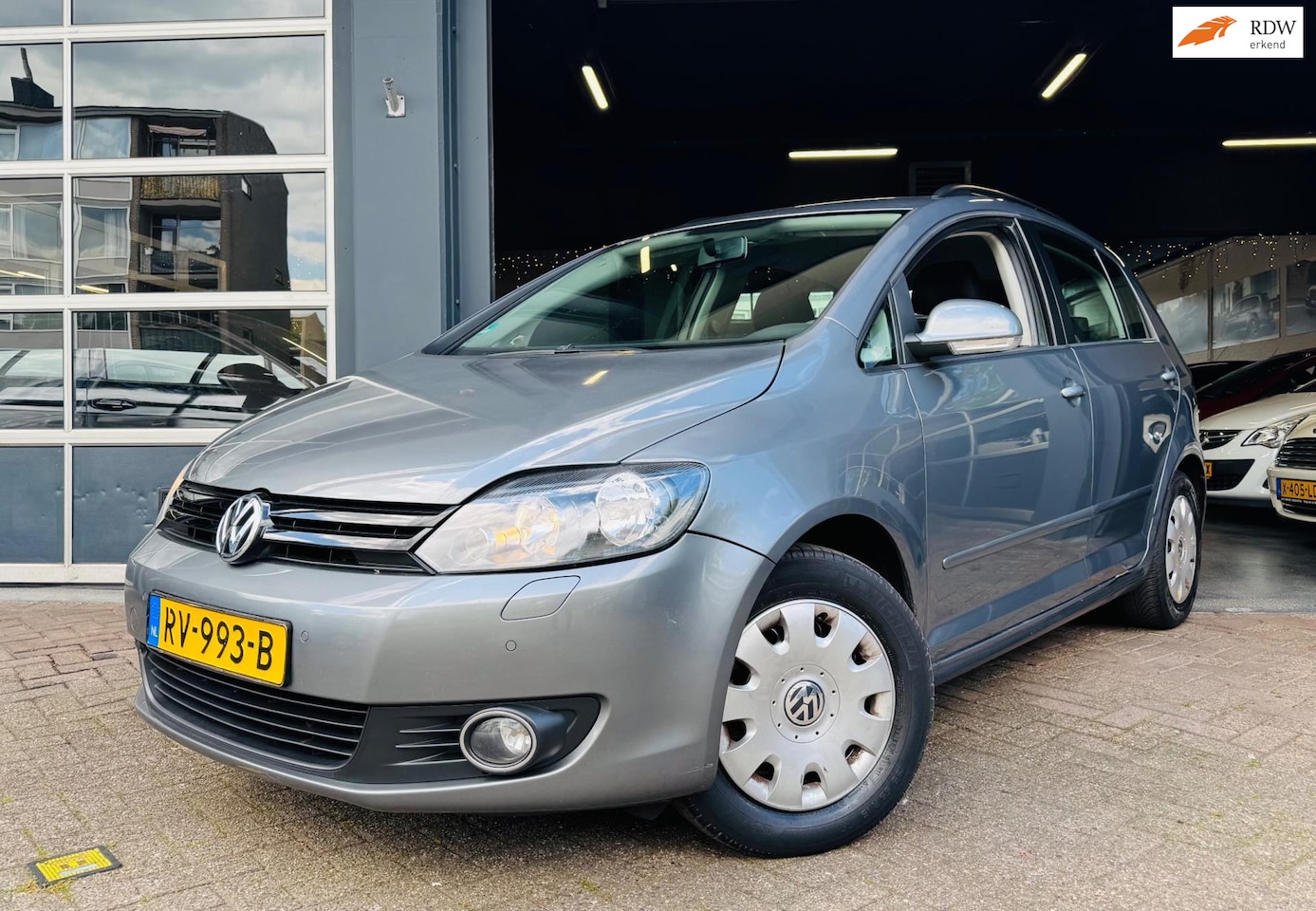 Volkswagen Golf Plus - 1.2 TSI Highline BlueMotion PDC | AIRCO | TREKHAAK | WEG=WEG - AutoWereld.nl