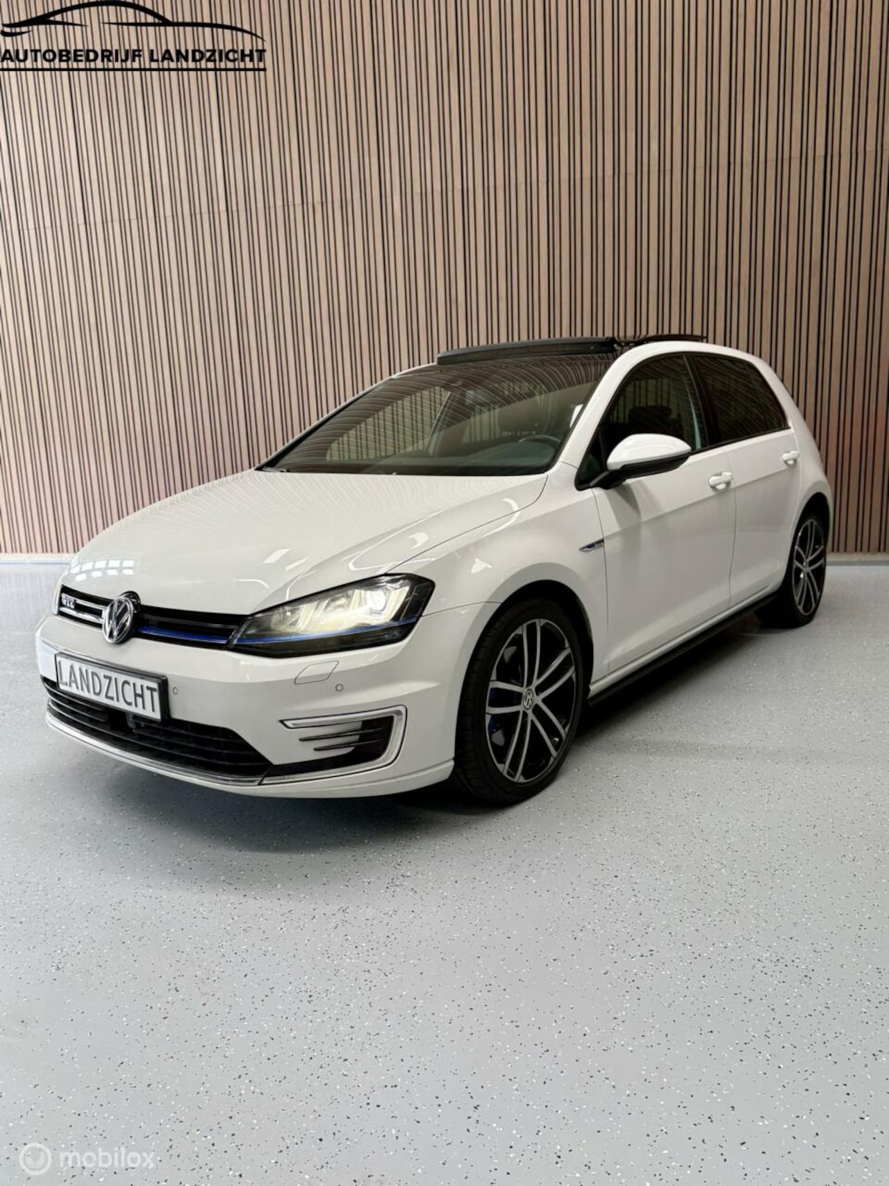 Volkswagen Golf - 1.4 TSI GTE 1.4 TSI GTE PANO - AutoWereld.nl