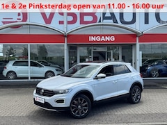 Volkswagen T-Roc - 1.5 TSI ACT. 150PK SPORT NAVI PANO-DAK TREKHAAK CAMERA DIGITALE