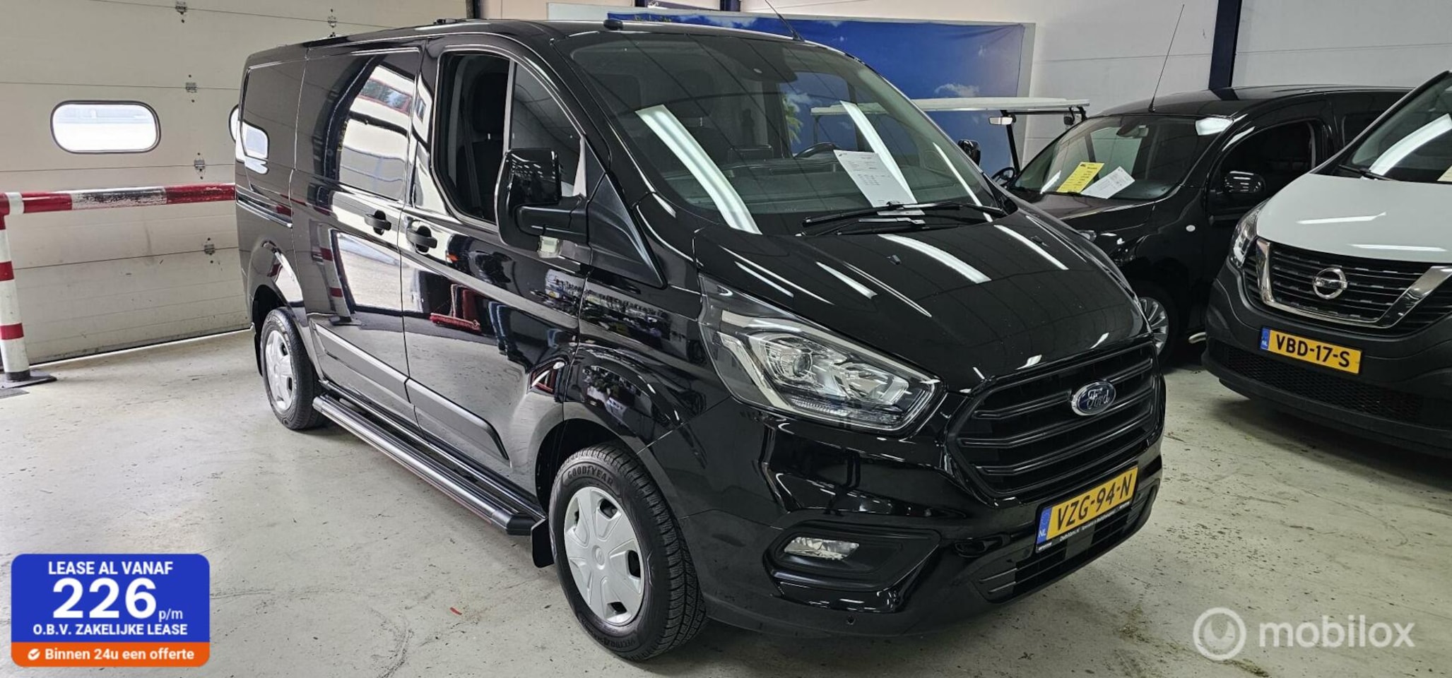Ford Transit Custom - 280 2.0 TDCI L1H1 Limited Airco Euro6 - AutoWereld.nl