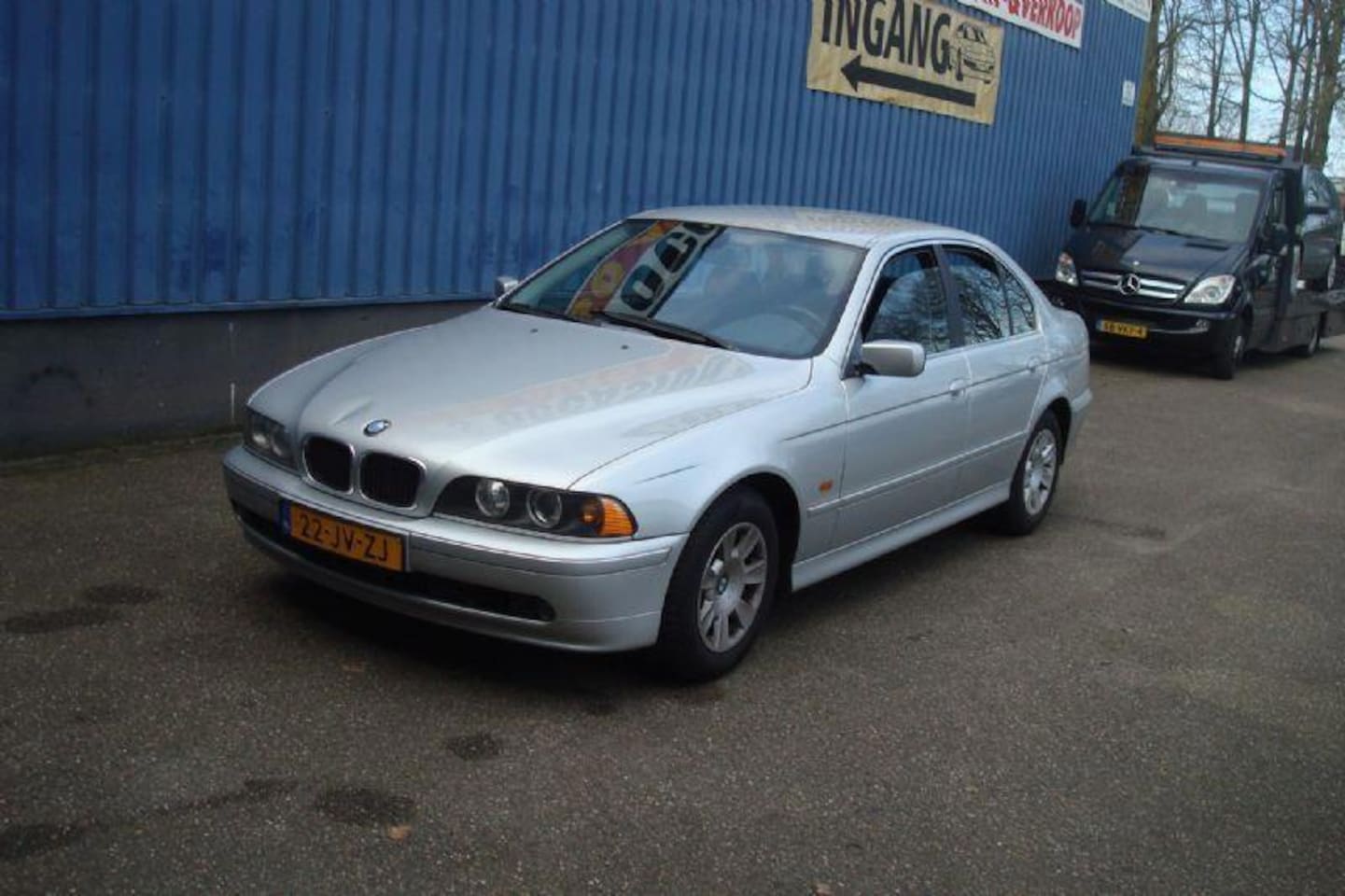 BMW 5-serie - 520i - Nieuwe APK - Automaat - Airco - Cruise control - 4 electrische ramen - 2x sleutel - - AutoWereld.nl