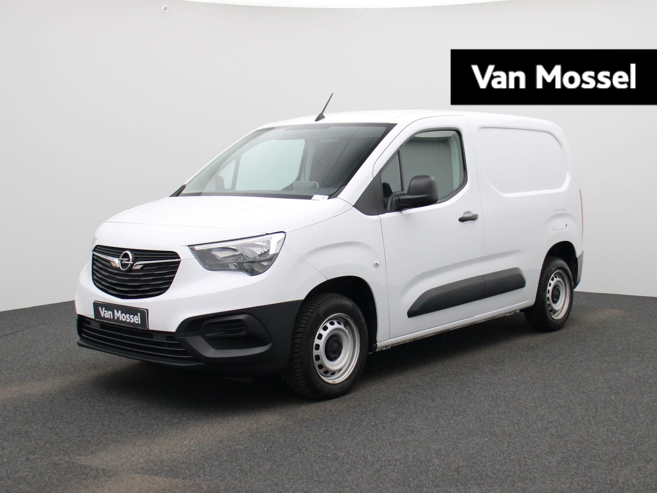 Opel Combo - 1.5D L1H1 Edition | 100pk | Apple Carplay/Android Auto | 36.000km! | Parkeersensoren Achte - AutoWereld.nl