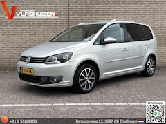 Volkswagen Touran - 1.6 TDI Highline BlueMotion | 1/2 Alcantara | Camera | Climate | Cruise | Navi | Stoelverw