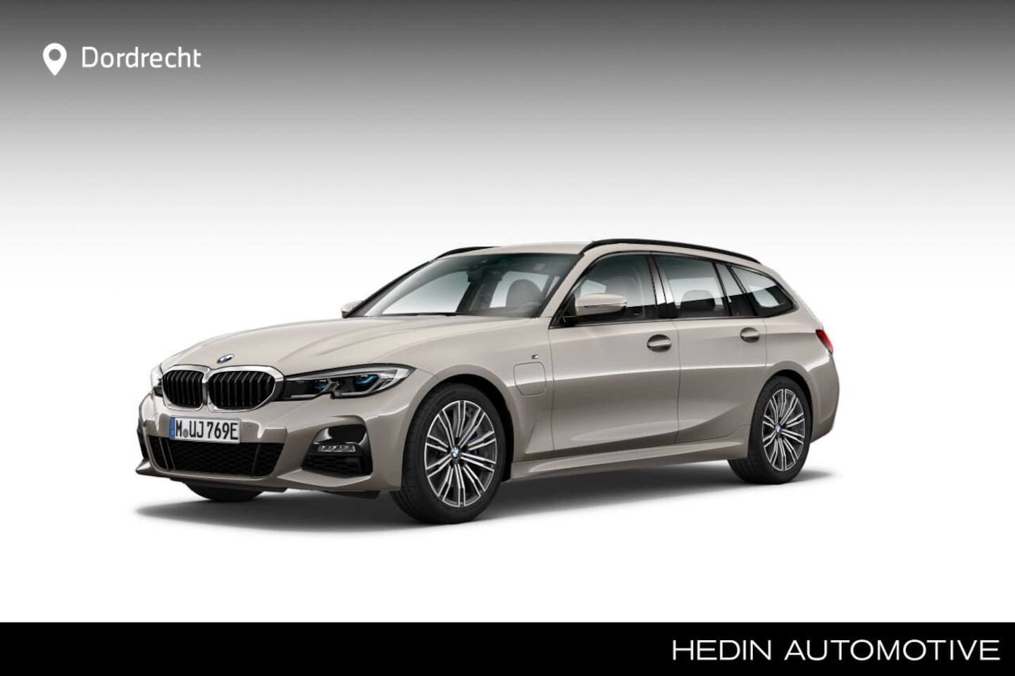 BMW 3-serie Touring - 330e xDrive M-Sport | Leder | Laser | Head-Up | Trekhaak | Zomer+winterset - AutoWereld.nl
