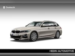 BMW 3-serie Touring - 330e xDrive M-Sport | Leder | Laser | Head-Up | Trekhaak | Zomer+winterset