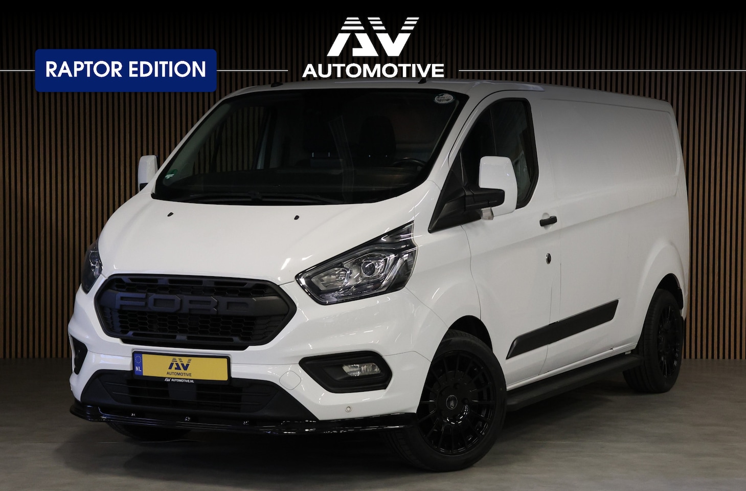 Ford Transit Custom - 320 2.0 TDCI L2H1 | Raptor Edition | Camera | CarPlay | Stoelverwarming | | 3-Zitter | DAB - AutoWereld.nl