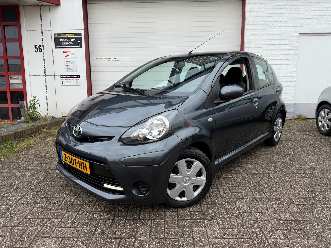 Toyota Aygo - 1.0 VVT-i Now LED| FACE LIFT| AIRCO|E-PKKT|NIEUW APK|LUXE| - AutoWereld.nl