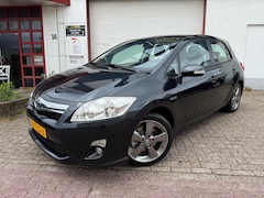 Toyota Auris - 1.8 Full Hybrid Executive |NIEUW APK|LUXE |VOLL OPTIES|LM VELGEN CAMERA|