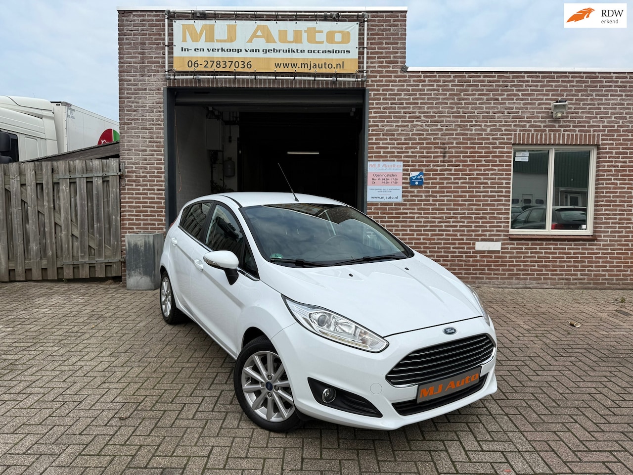Ford Fiesta - 1.0 EcoBoost Titanium airco navi stoelverwarming - AutoWereld.nl