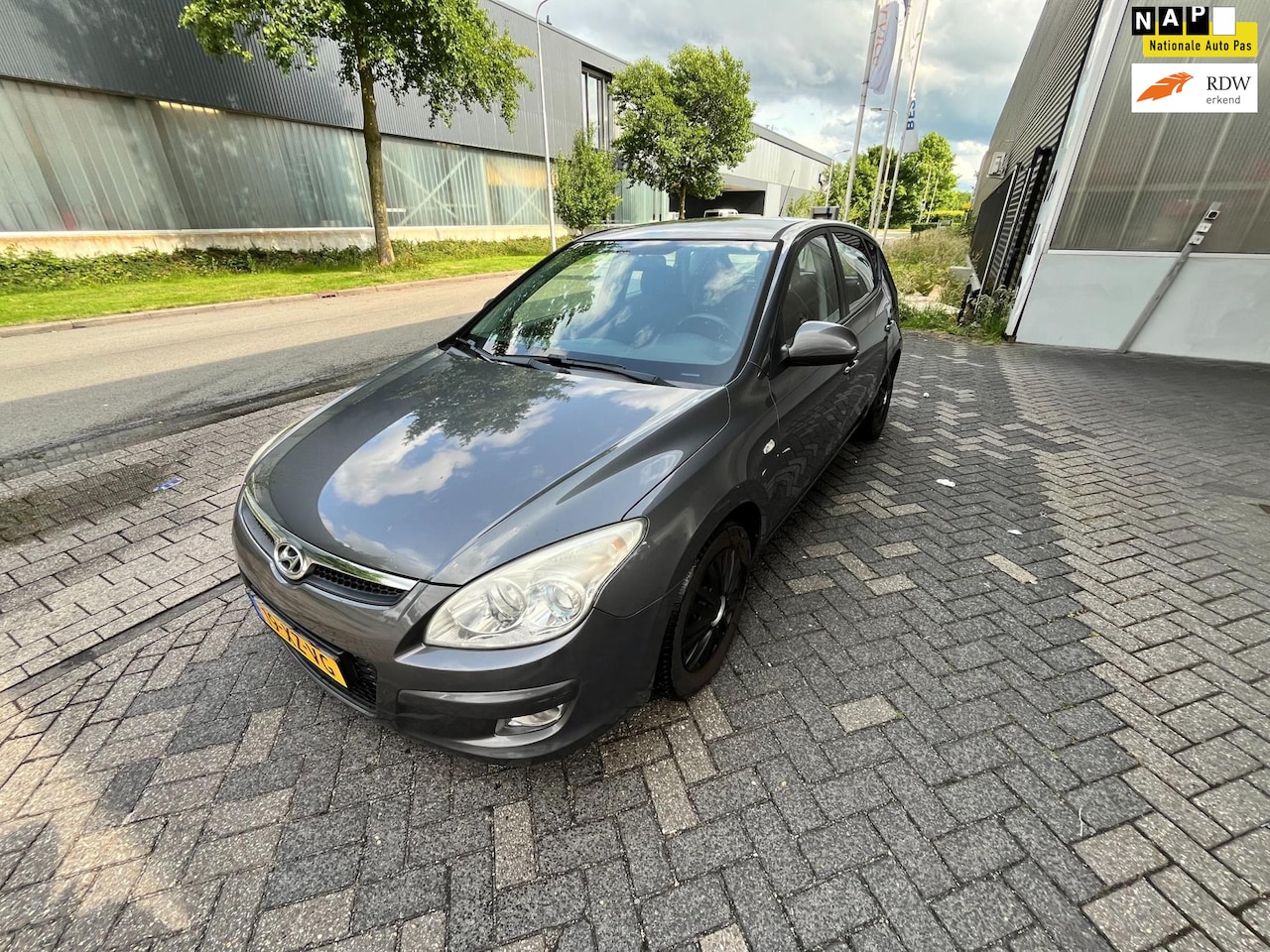 Hyundai i30 - 1.6i Dynamic 1.6i Dynamic, Apk, Nap, Zeer goed rijdend, Inruil mogelijk. - AutoWereld.nl