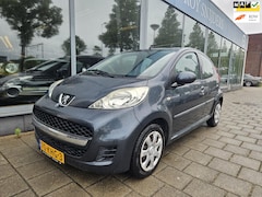 Peugeot 107 - 1.0 XS - Automaat (invalide aanpassing)