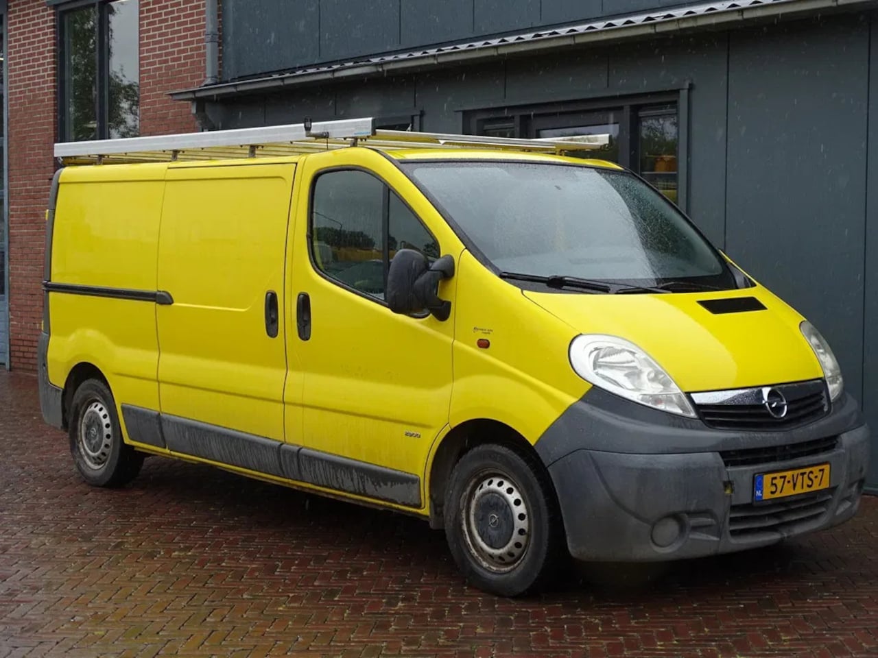 Opel Vivaro - 2.0CDTI 84KW 2.9 TON L2H1 3ZITS AIRCO IMPERIAL - AutoWereld.nl