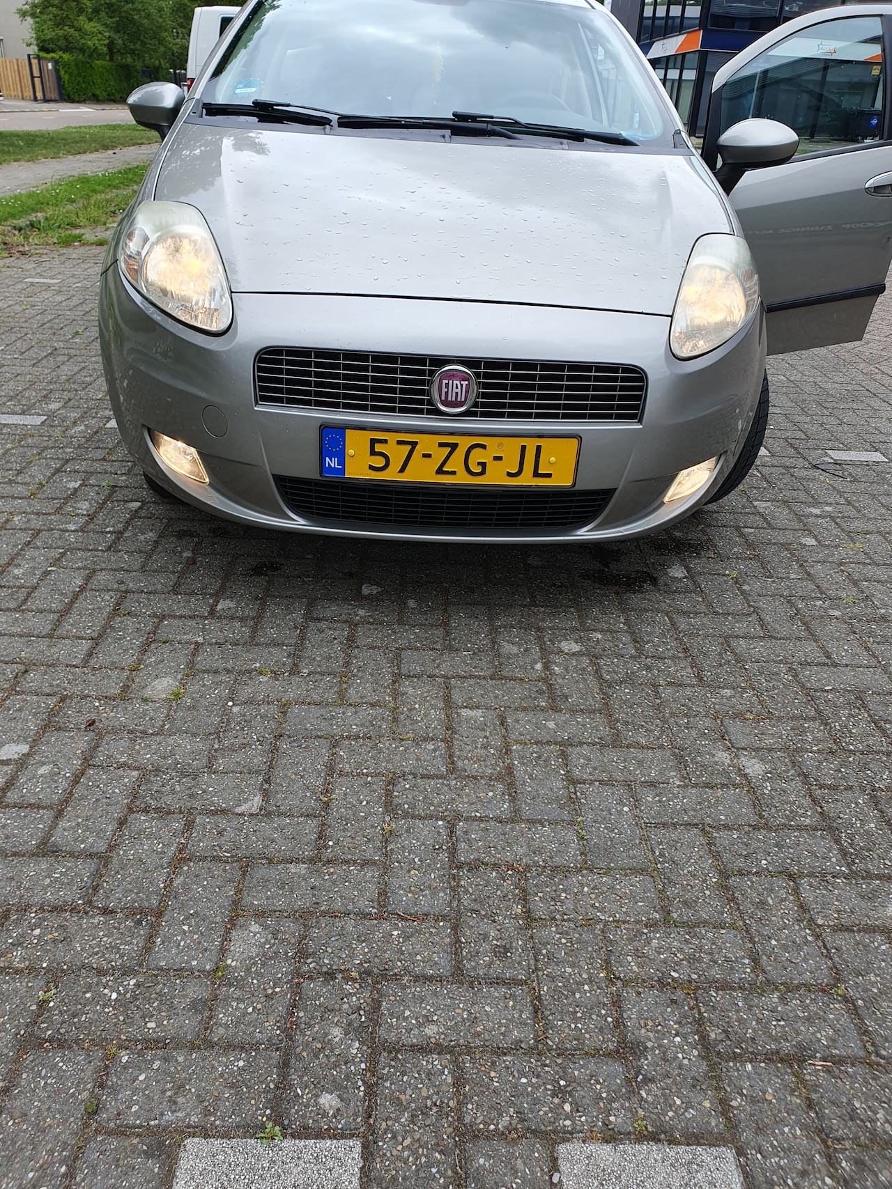 Fiat Grande Punto - 1.4-16V Dynamic - AutoWereld.nl