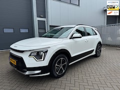 Kia Niro - 1.6 GDi Hybrid DynamicLine, Half leder, Camera, Sensoren, Keyless entry, etc