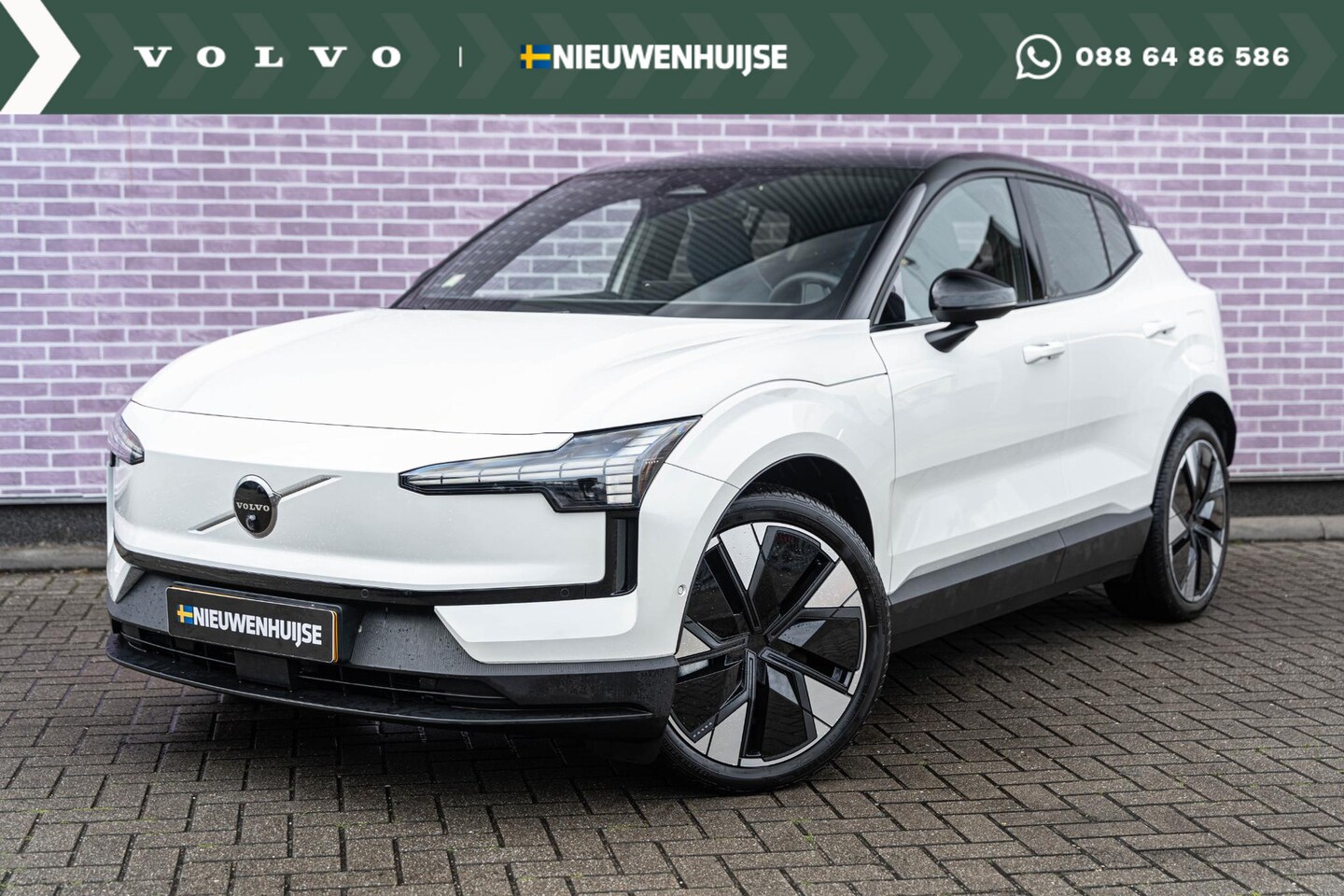 Volvo EX30 - Twin Motor Performance Ultra AWD | Stoel-/stuurverwarming | 360 Camera | 20" LM | Elektr. - AutoWereld.nl