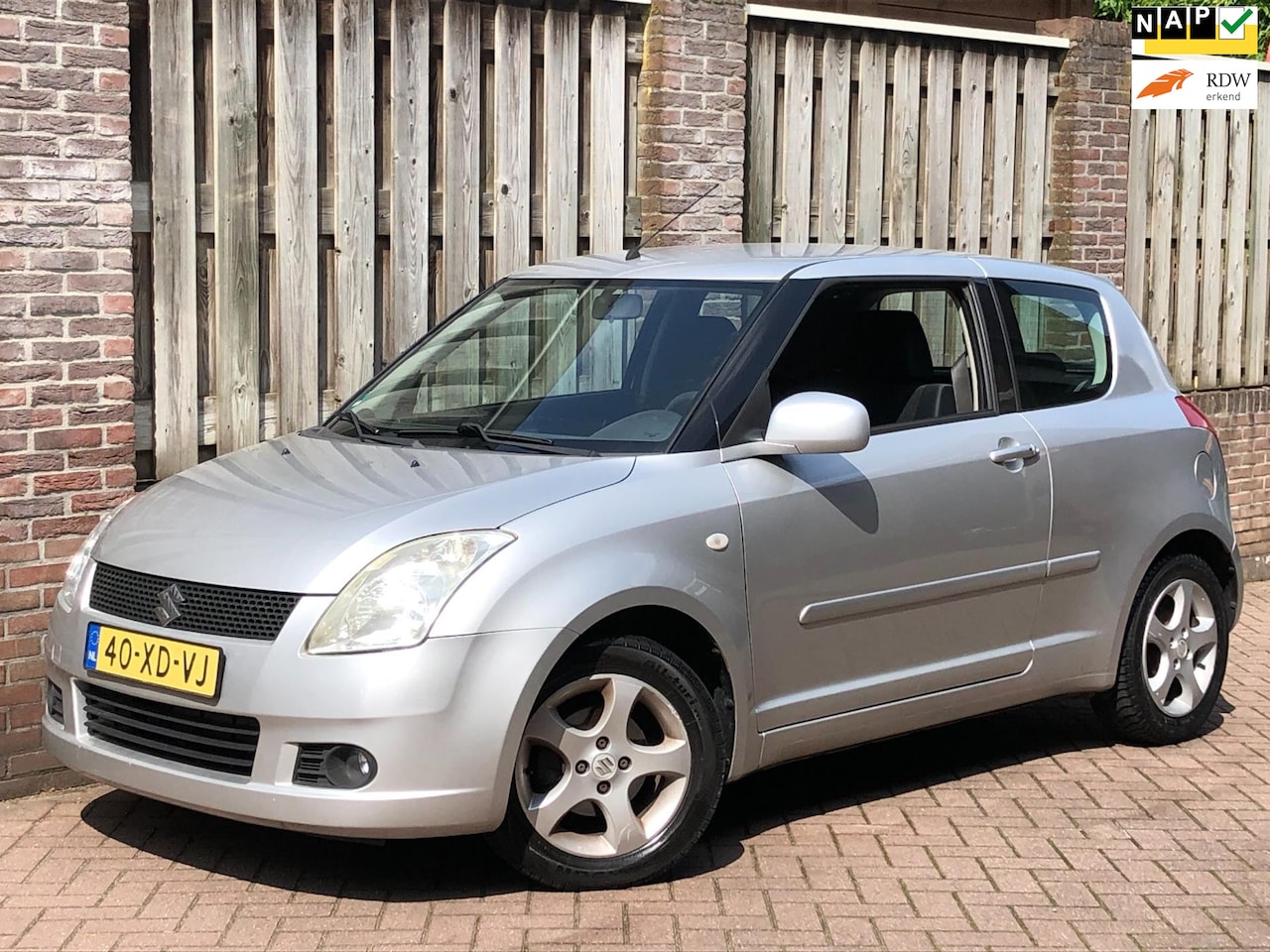 Suzuki Swift - 1.3 Exclusive Automaat, 108DKM, AIRCO, 2de eigenaar - AutoWereld.nl
