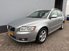 Volvo V50 - 2.0 Limited Edition - Trekhaak - 1e Eigenaar