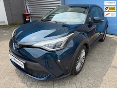 Toyota C-HR - 1.8 Hybrid Executive met BOM VOLL. Fabrieksgarantie