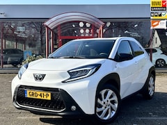 Toyota Aygo X - 1.0 VVT-i MT first | Cruise | Stoelverwarming | 17'' Lmv