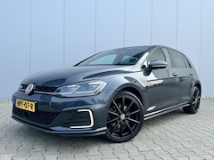 Volkswagen Golf - 1.4 TSI GTE 204PK Facelift Aut LED 19''