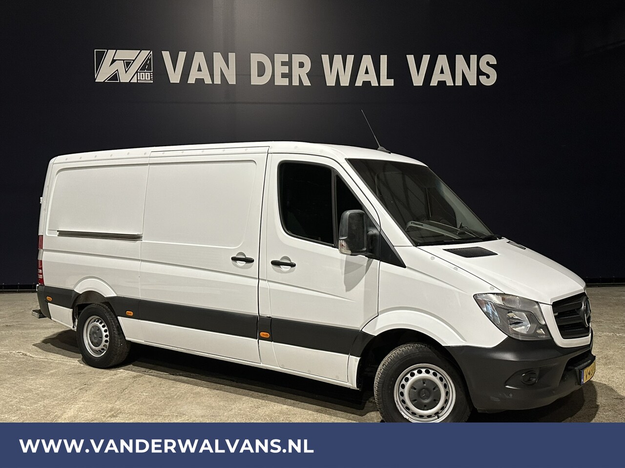 Mercedes-Benz Sprinter - 316 CDI 163 pk L2H1 Euro6 Airco | Cruisecontrol | 2800kg trekhaak Parkeersensoren - AutoWereld.nl