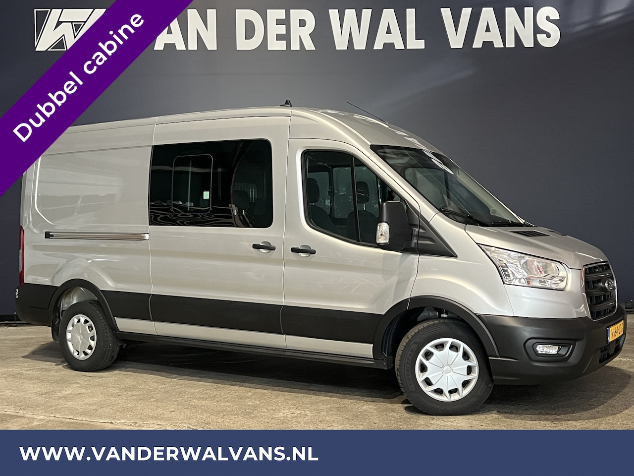 Ford Transit - 2.0 TDCI 131pk L3H2 Dubbele Cabine Euro6 Airco | 6-Zits | LED | 2500kg Trekhaak | Cruiseco - AutoWereld.nl