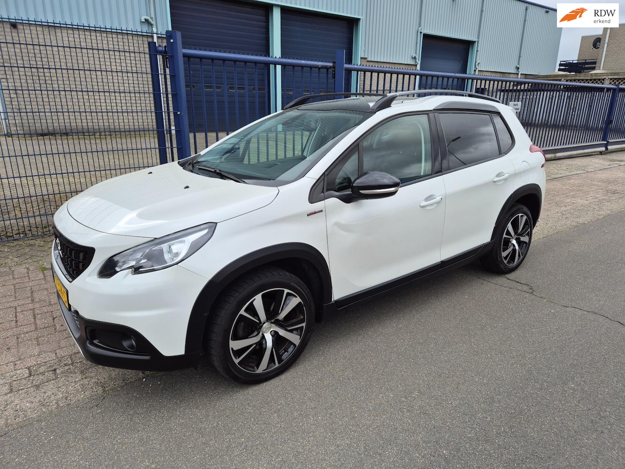 Peugeot 2008 - 1.2 PureTech GT-line *157.257 KM*CLIMA*PANO - AutoWereld.nl