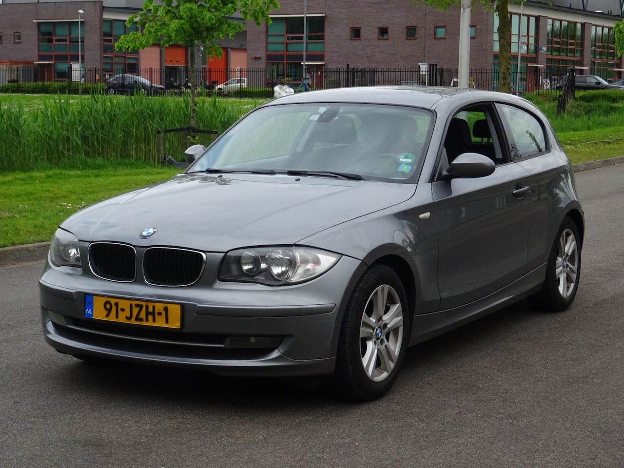 BMW 1-serie - 118i Business Line BJ2009 NAP/AIRCO/APK 05-2026 - AutoWereld.nl