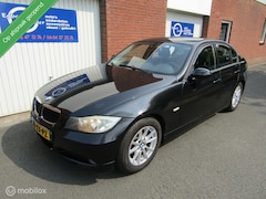 BMW 3-serie - 318i Business Line zwart 11-2007 nw apk + opties