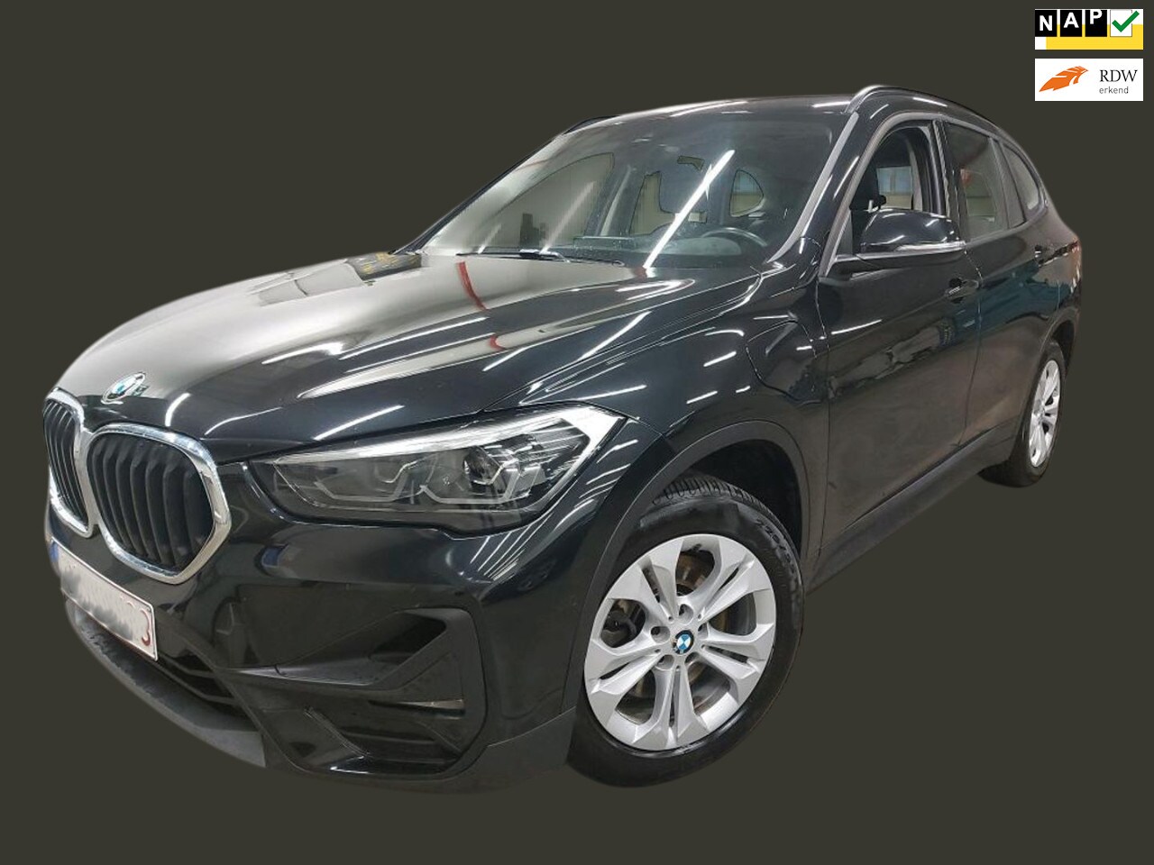 BMW X1 - XDrive25e|HYBRIDE|PANO|LEDER|NAVI - AutoWereld.nl