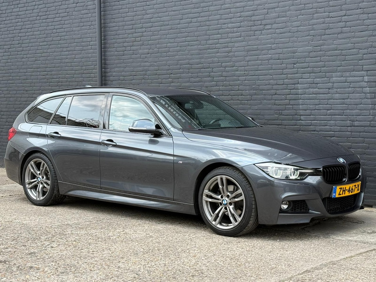 BMW 3-serie Touring - 318i M Sport Corporate Lease NAVI | PDC | LEDER | CRUISE | STOELVERWARMING | BTW - AutoWereld.nl