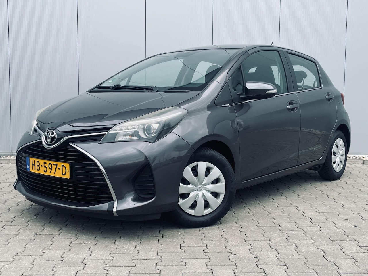 Toyota Yaris - 1.0 VVT-i Style 1.0 VVT-i Style, ecc, navi, camera - AutoWereld.nl