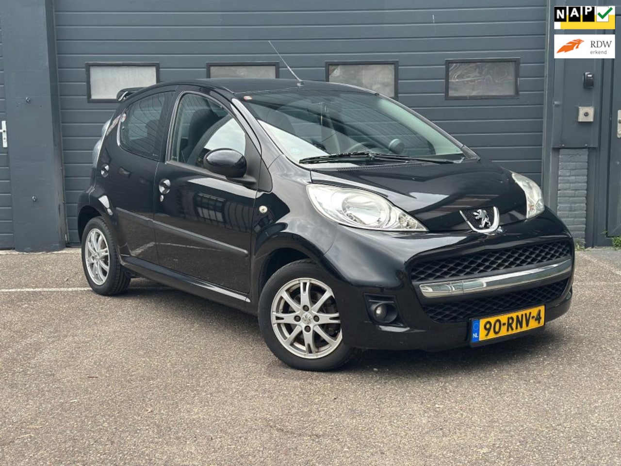 Peugeot 107 - Peugeot 107 5d Facelift/Spoiler/Airco/lage km - AutoWereld.nl