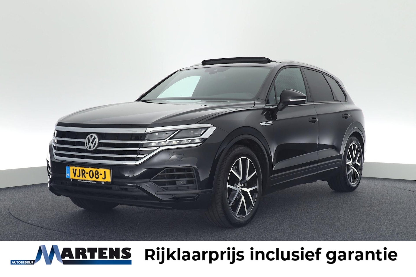 Volkswagen Touareg - Grijs Kenteken 3.0 TDI 286pk DSG 4Motion Trekhaak Camera Luchtvering Led Panoramadak Leder - AutoWereld.nl