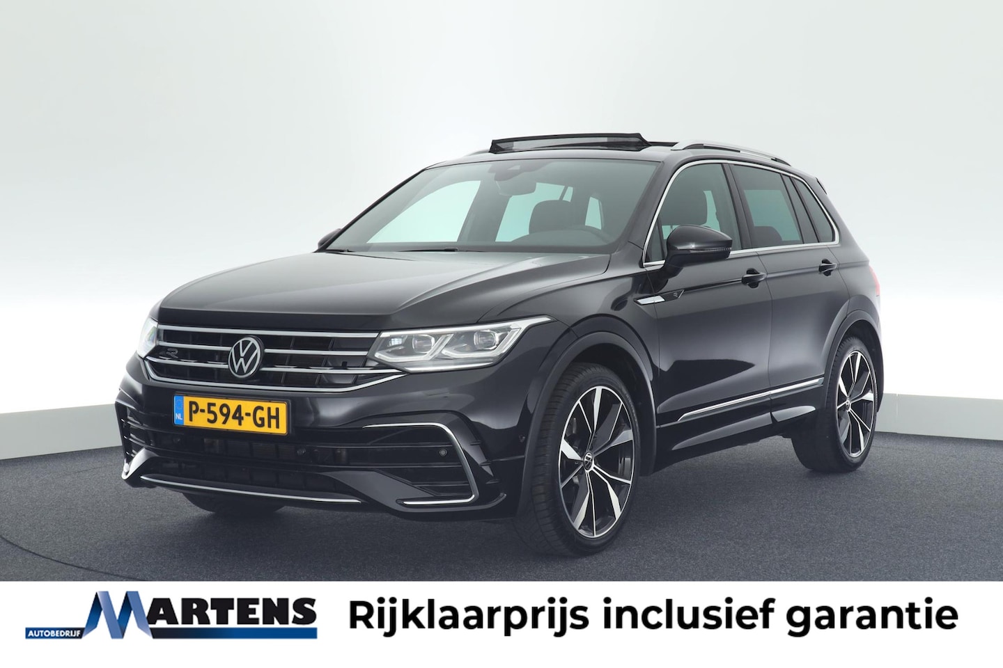 Volkswagen Tiguan - 1.5 TSI 150pk DSG R-Line Business+ Camera Keyless Stoelverwarming Virtual Cockpit Panorama - AutoWereld.nl