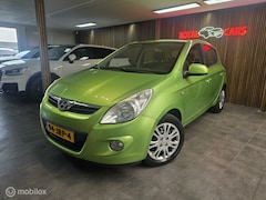 Hyundai i20 - 1.2i DynamicVersion/ Airco / Elektrische pakket