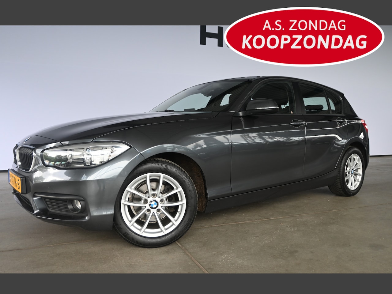 BMW 1-serie - 118i Corporate Lease Automaat Clima Navigatie Rijklaarprijs Inruil Mogelijk! - AutoWereld.nl