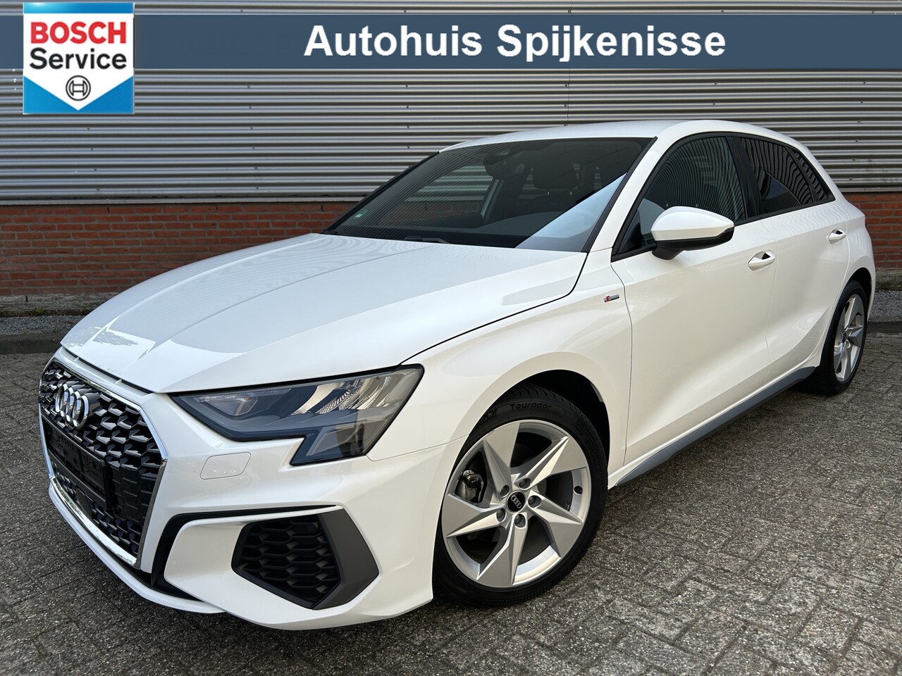 Audi A3 Sportback - 30 TFSI | S Line | Automaat | Stoelverwarming | CarPlay | Virtual Cockpit | - AutoWereld.nl