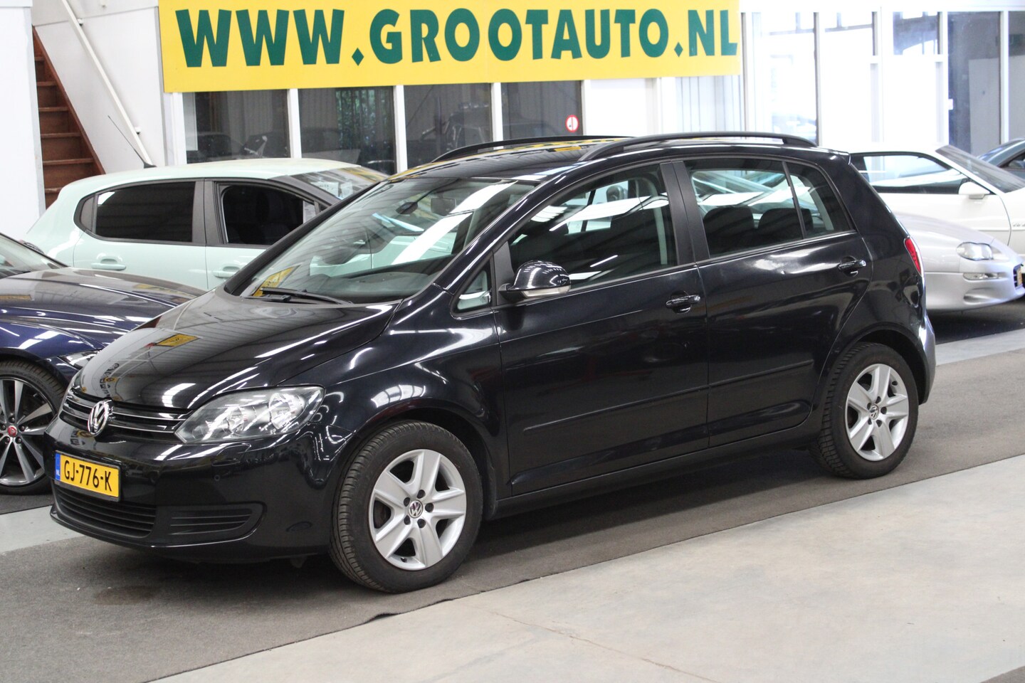Volkswagen Golf Plus - 1.4 Easyline Airco, Parkeersensoren, Stuurbekrachtiging - AutoWereld.nl